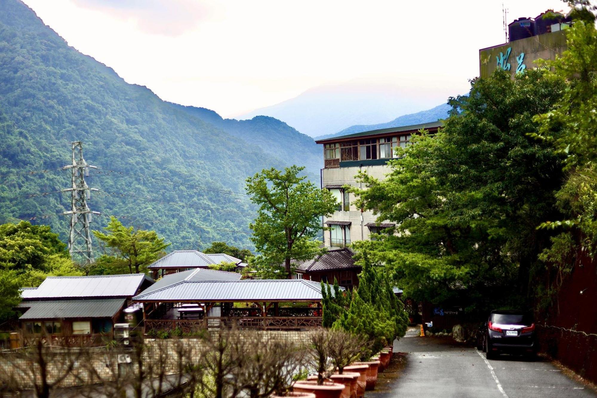 Wulai SungLyu Hot Spring Resort Bagian luar foto