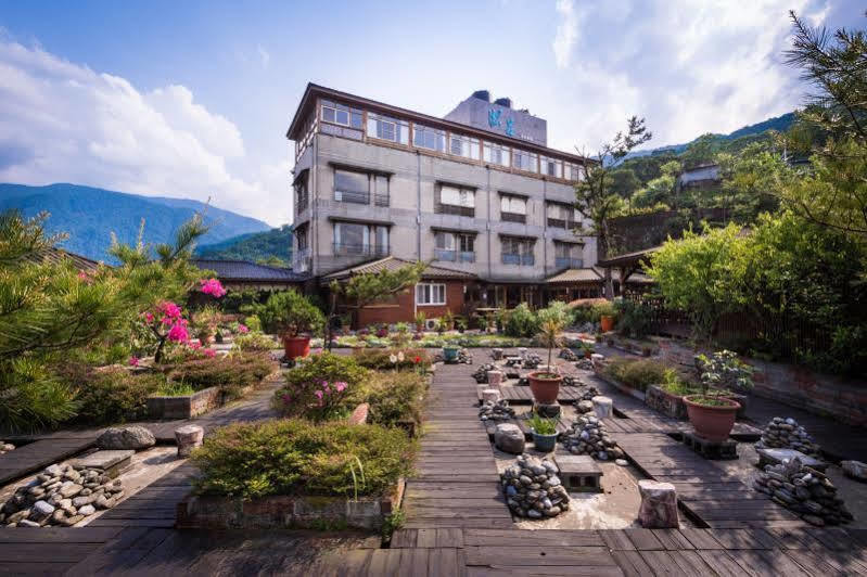 Wulai SungLyu Hot Spring Resort Bagian luar foto